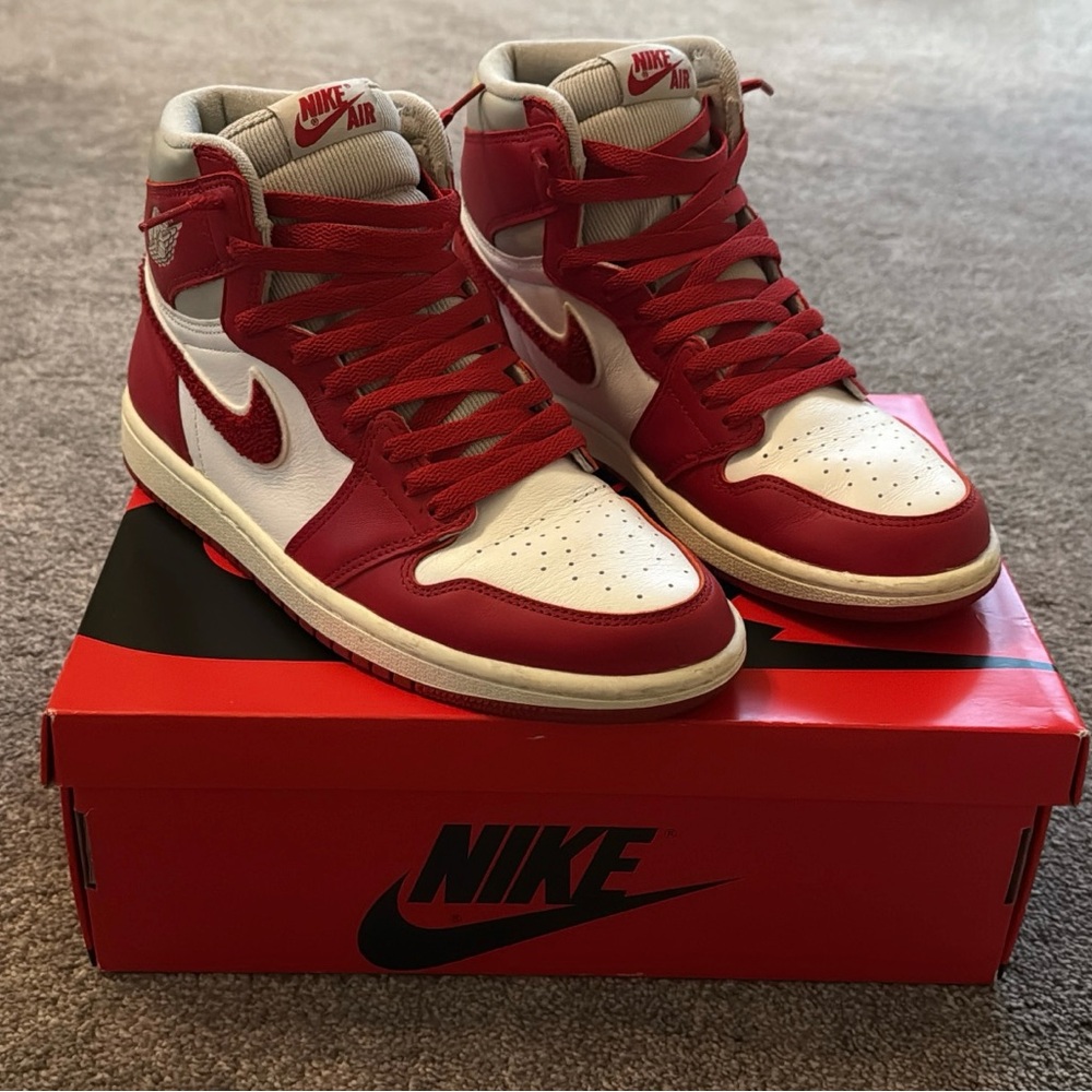 Women’s Jordan Air Jordan 1 Retro High OG - Newstalgia - Picture 2 of 5